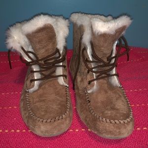 Ugg Women’s Chickaree Boots